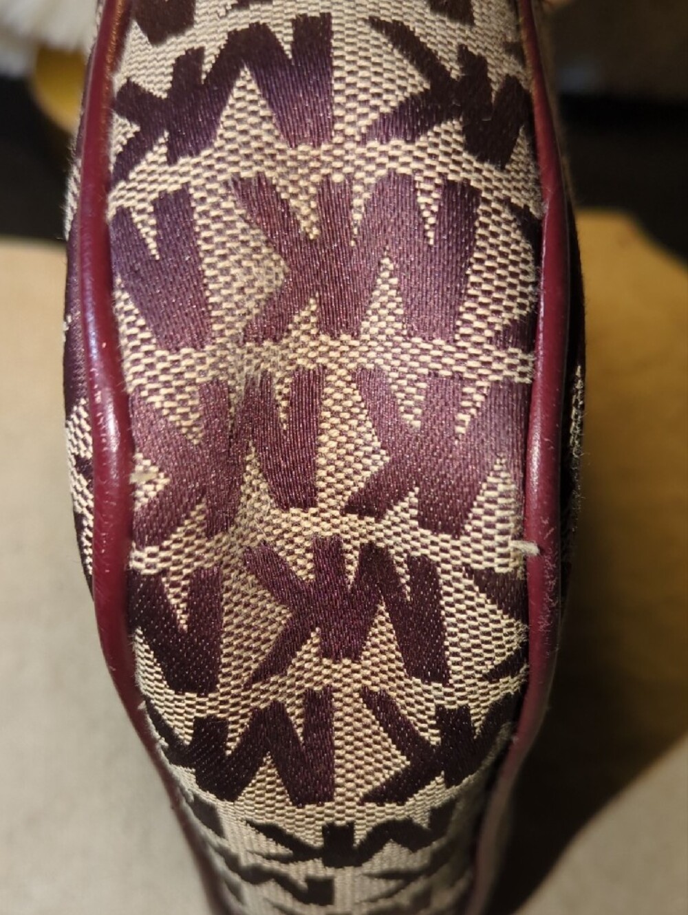 Michael Kors Plum MK Signature Crossbody with Center Stripe NOW ONLY $60 EUC - Picture 10 of 10